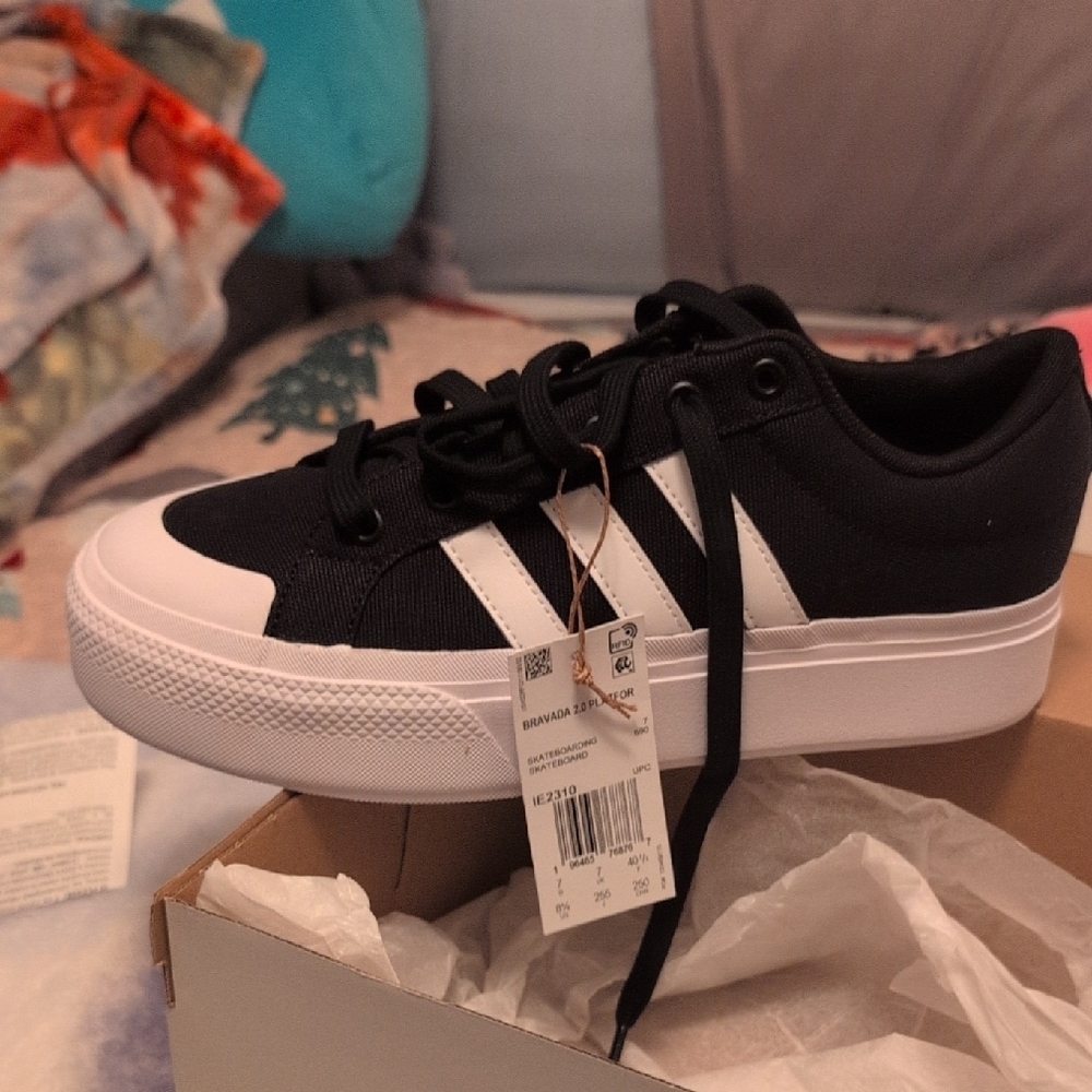 Adidas Black and White Platform Sneakers BRAND NEW. - Picture 4 of 4